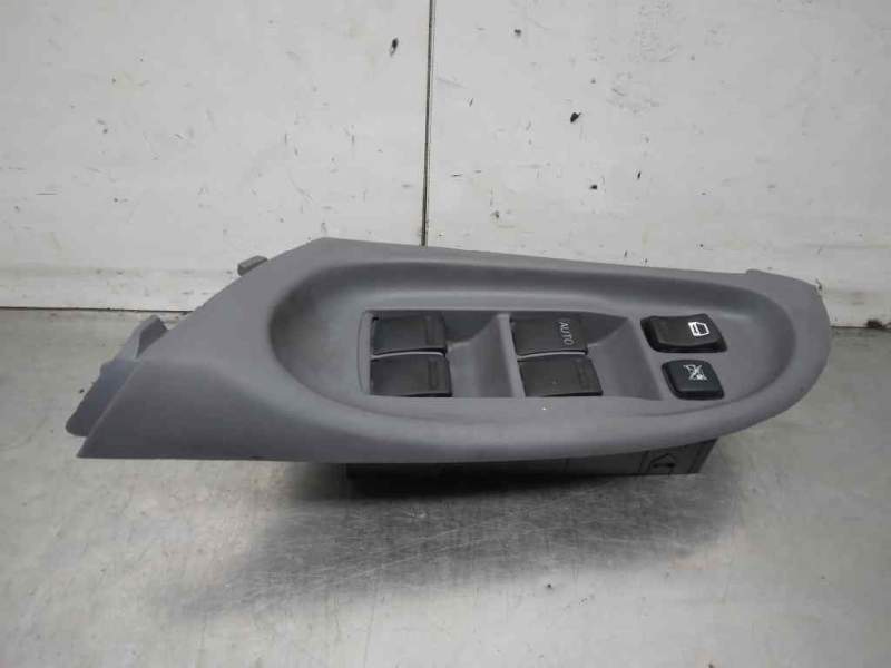 Recambio de mando elevalunas delantero izquierdo para nissan almera (n16/e) acenta referencia OEM IAM 25401BU815  