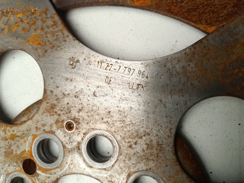 Recambio de volante motor para bmw 3 (f30, f80) 318 d referencia OEM IAM 11227797964  