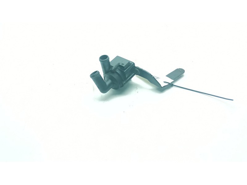 Recambio de bomba agua electrica para volkswagen golf vi (5k1) 2.0 tdi referencia OEM IAM 5N0965561  