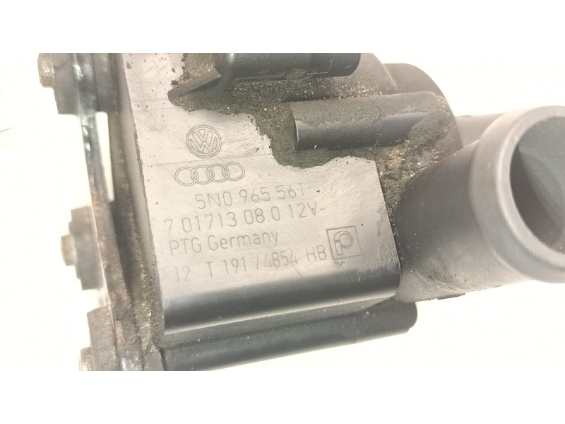 Recambio de bomba agua electrica para volkswagen golf vi (5k1) 2.0 tdi referencia OEM IAM 5N0965561  