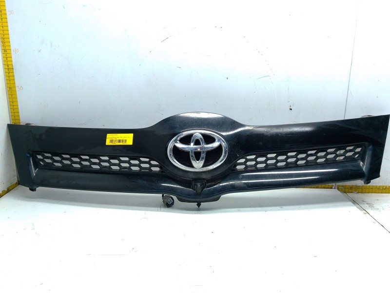 Recambio de rejilla delantera para toyota corolla verso (zer_, zze12_, r1_) 2.2 d-4d (aur10_) referencia OEM IAM 531170F010  