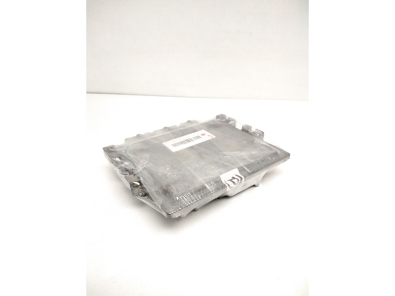 Recambio de centralita motor uce para renault scenic ii confort expression referencia OEM IAM 8200542288 S122326107A 8200495479