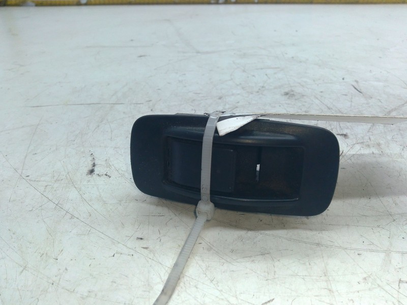 Recambio de mando elevalunas trasero izquierdo para toyota corolla verso (zer_, zze12_, r1_) 2.2 d-4d (aur10_) referencia OEM IA