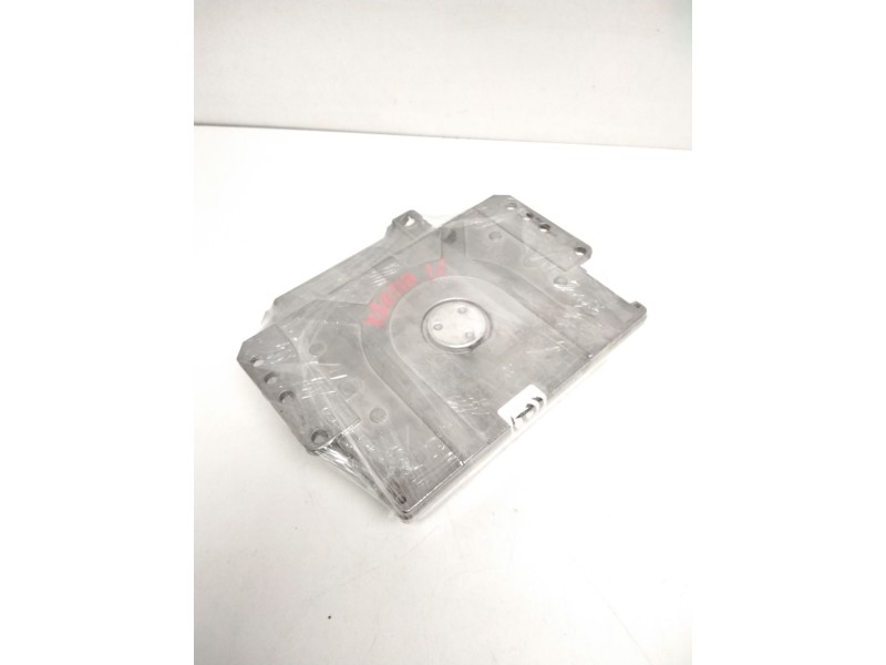 Recambio de centralita motor uce para citroën xsara berlina 1.6 referencia OEM IAM 0261204628 9630278580 26FM0395