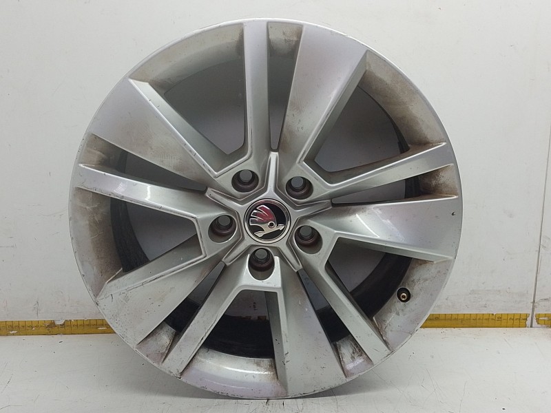 Recambio de llanta aluminio para skoda karoq (nu7, nd7) 1.5 tsi referencia OEM IAM 57A601025J  