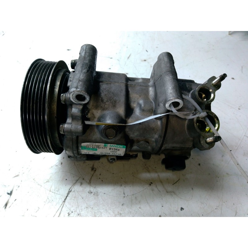 Recambio de compresor aire acondicionado para peugeot 207/207+ (wa_, wc_) 1.4 hdi referencia OEM IAM 9659875780  