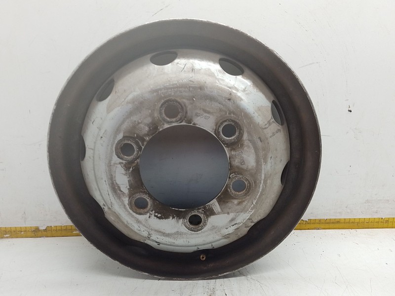 Recambio de llanta hierro para renault maxity referencia OEM IAM 40300LC60A  