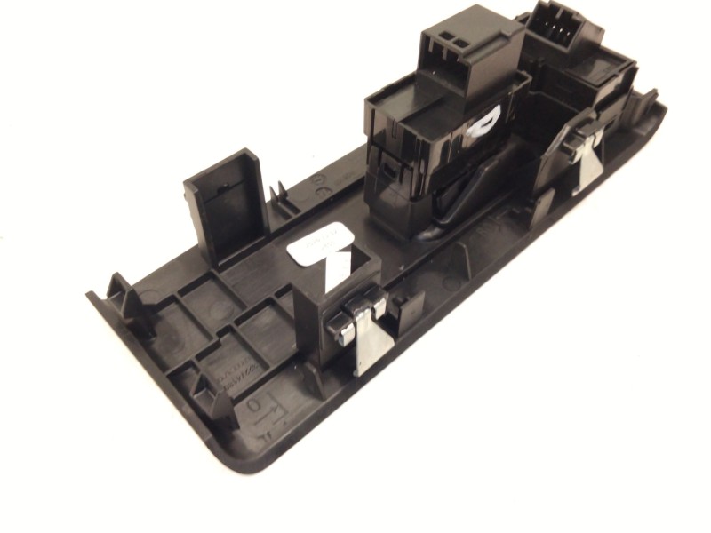 Recambio de mando elevalunas delantero derecho para volvo xc40 (536) t2 referencia OEM IAM 31456060  