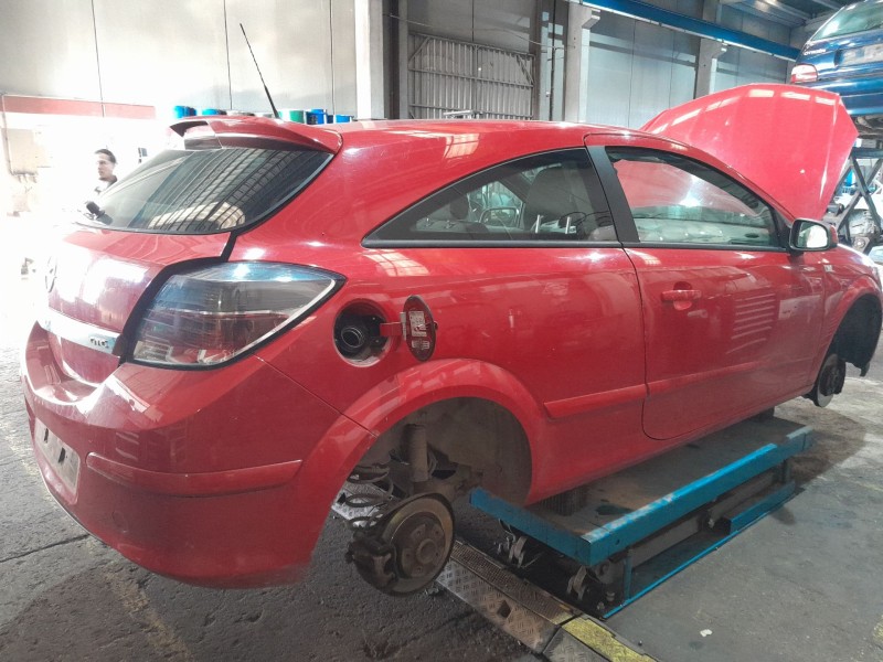 opel astra h gtc (a04) del año 2007