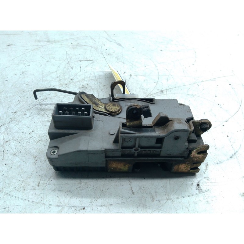 Recambio de cerradura puerta delantera izquierda para peugeot 306 hatchback (7a, 7c, n3, n5) 1.9 dt referencia OEM IAM   