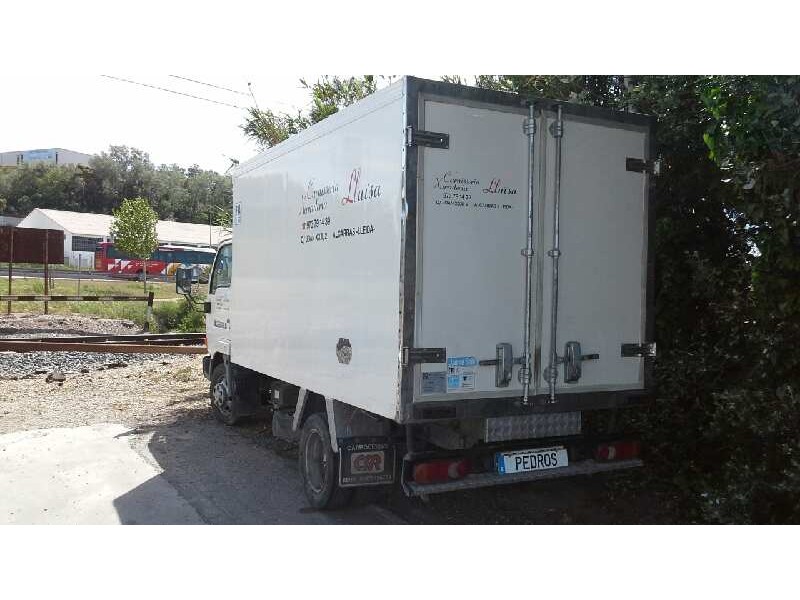 nissan cabstar del año 2001