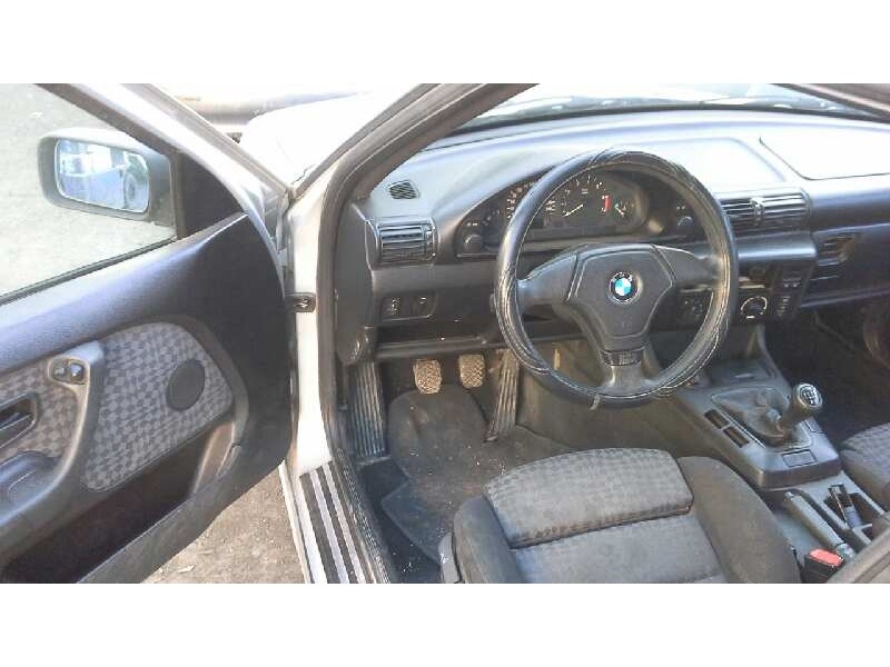 bmw serie 3 compacto (e36) del año 2000