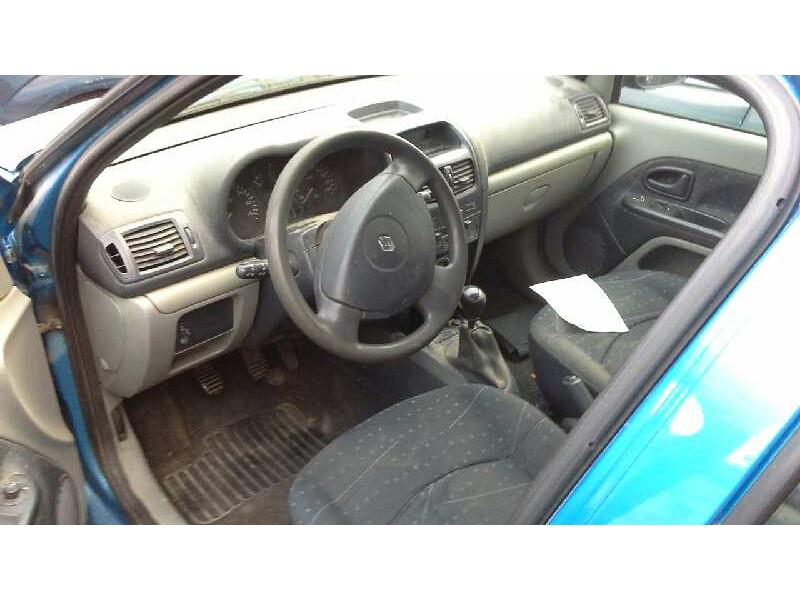 renault clio ii fase ii (b/cb0) del año 2001