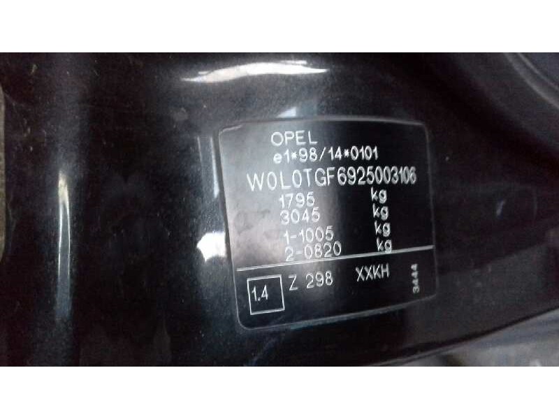 opel astra g berlina del año 2001