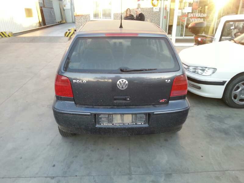volkswagen polo berlina (6n2) del año 2001