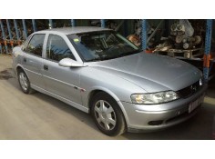 opel vectra b berlina del año 2001