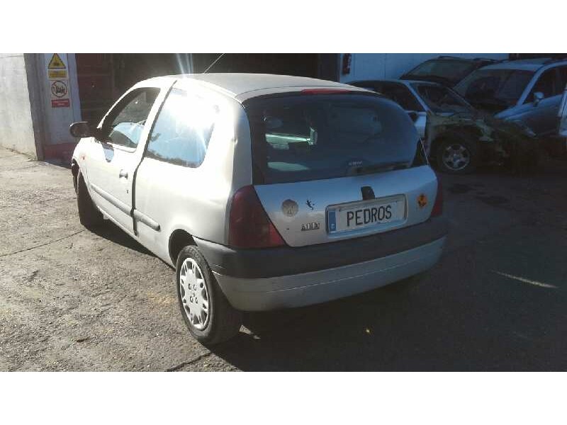 renault clio ii fase i (b/cbo) del año 2001