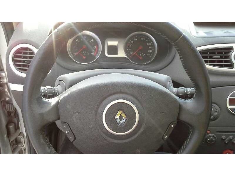 renault clio grandtour del año 2008