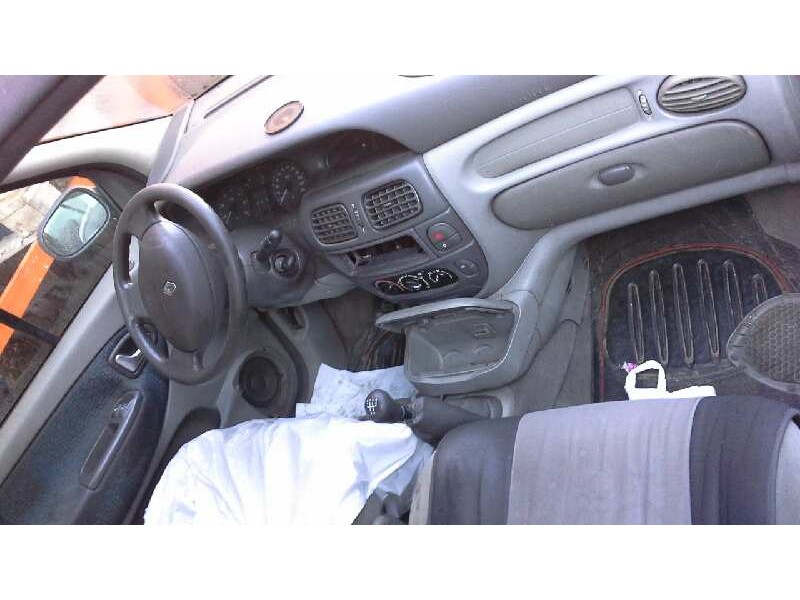renault scenic (ja..) del año 2002