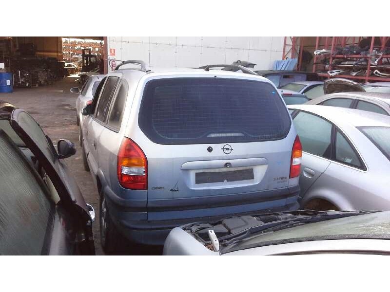 opel zafira a del año 2001