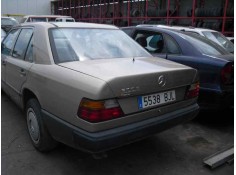 mercedes-benz clase e (w124) berlina del año 1950 2