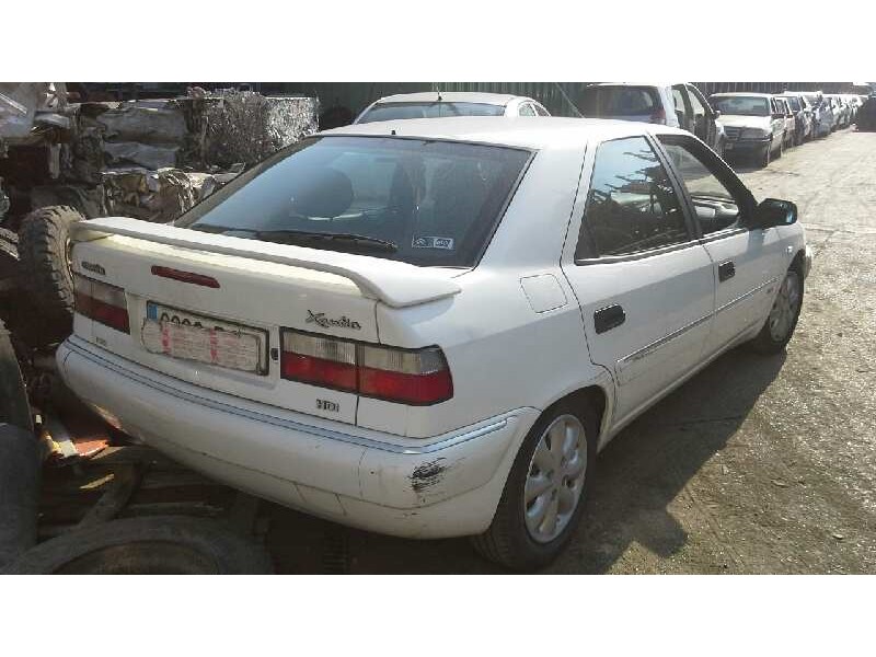citroën xantia berlina del año 2000