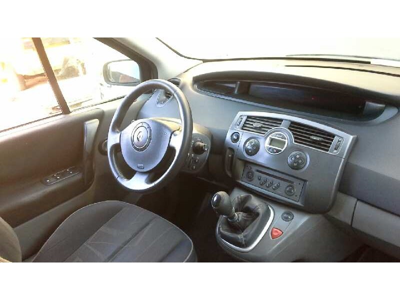 renault scenic ii del año 2005