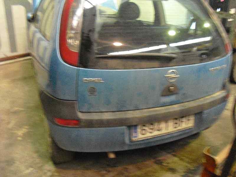 opel corsa c del año 2000