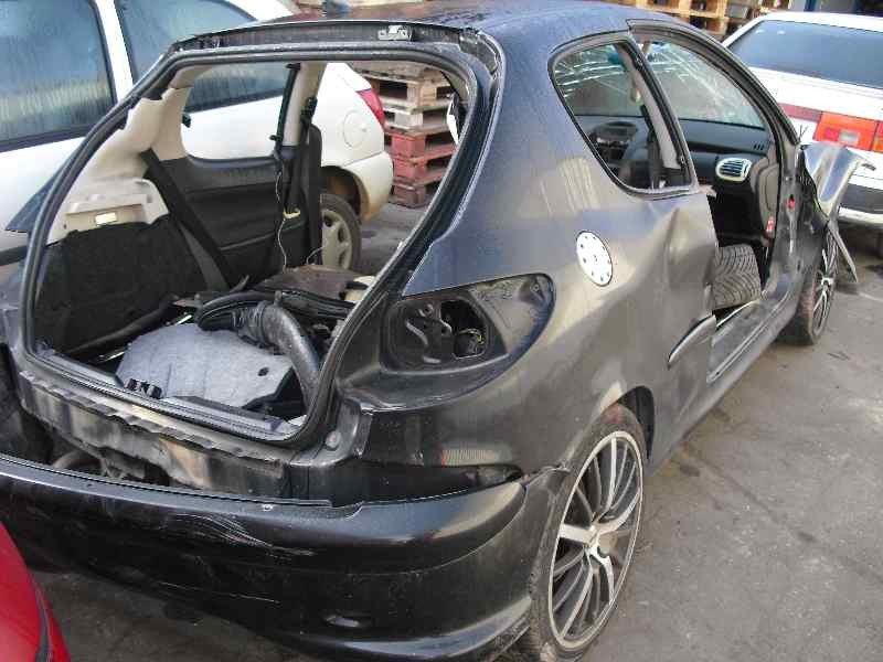 peugeot 206 berlina del año 2000