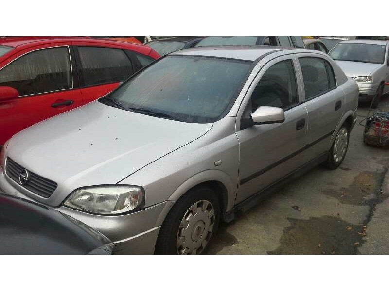 opel astra g berlina del año 2003