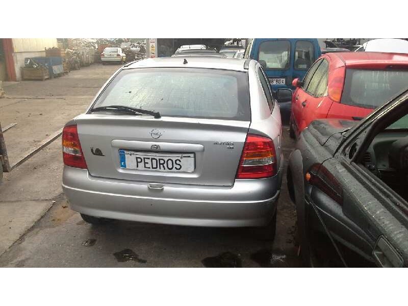 opel astra g berlina del año 2003