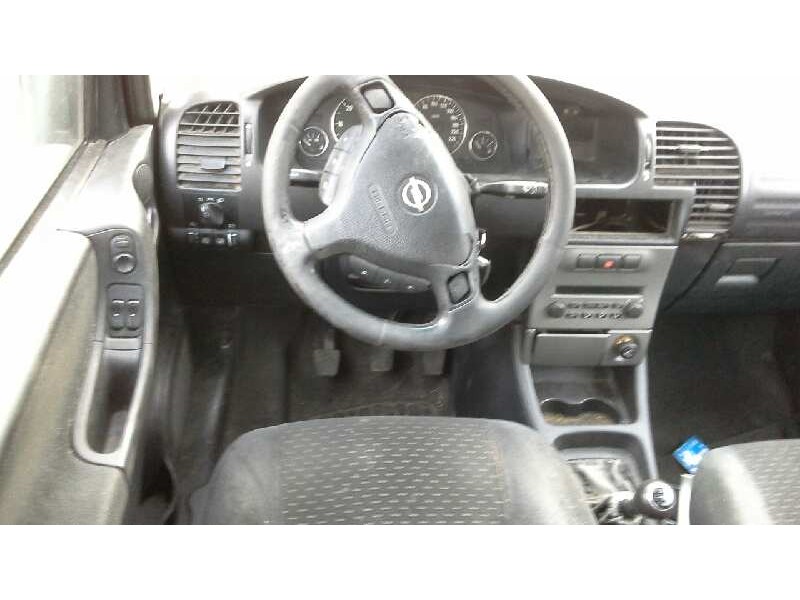 opel zafira a del año 2003