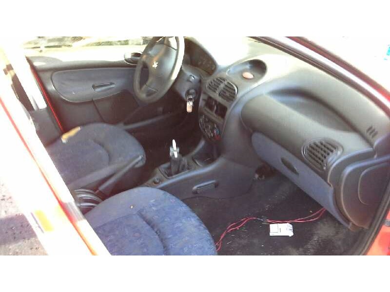 peugeot 206 berlina del año 1999