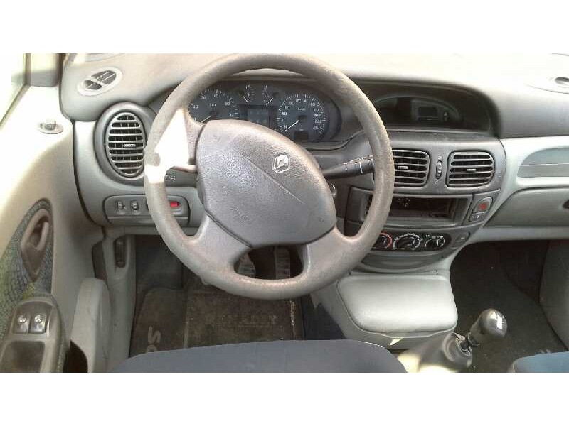 renault megane i scenic (ja0) del año 2001