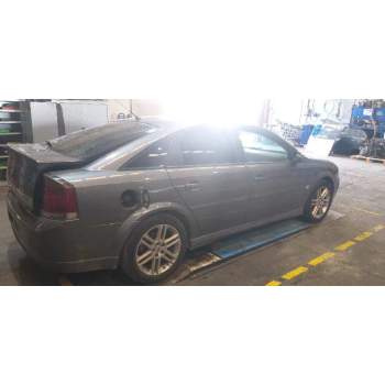 opel vectra c berlina del año 2005