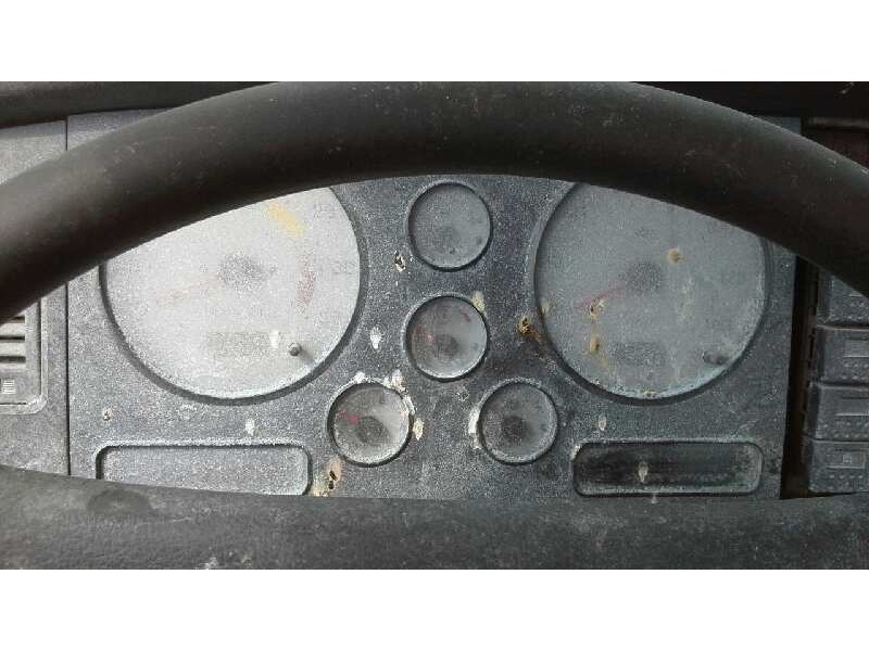 nissan atleon del año 2003