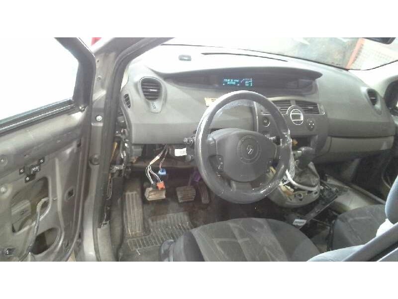 renault scenic ii del año 2005