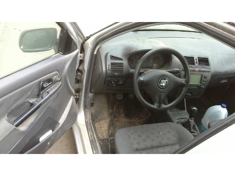 seat ibiza (6k1) del año 2000