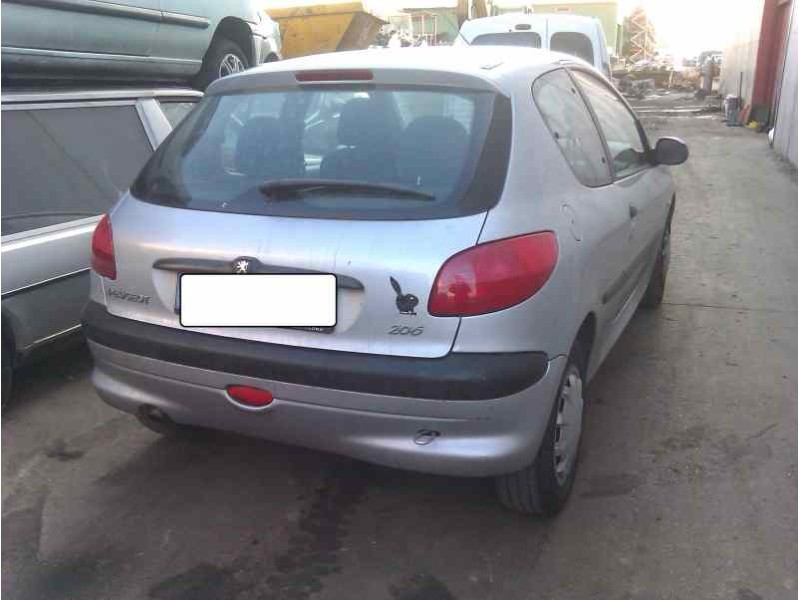 peugeot 206 berlina del año 2003