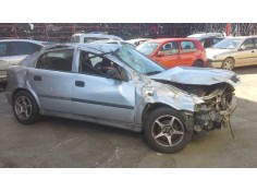 opel astra g berlina del año 2000 2