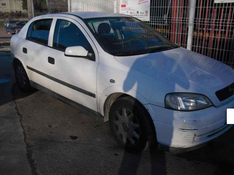 opel astra g berlina del año 1998