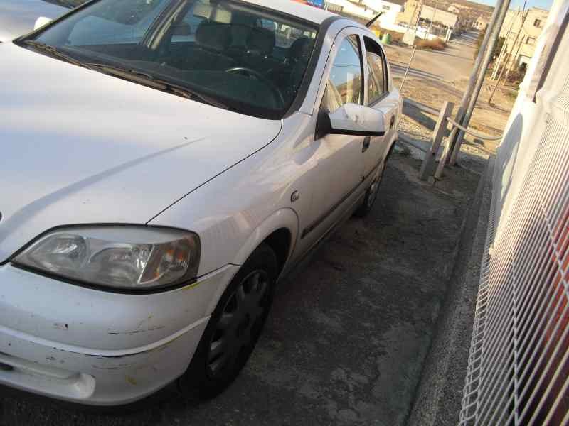 opel astra g berlina del año 1998