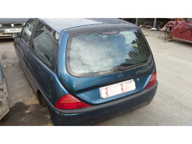 lancia lancia y del año 1999