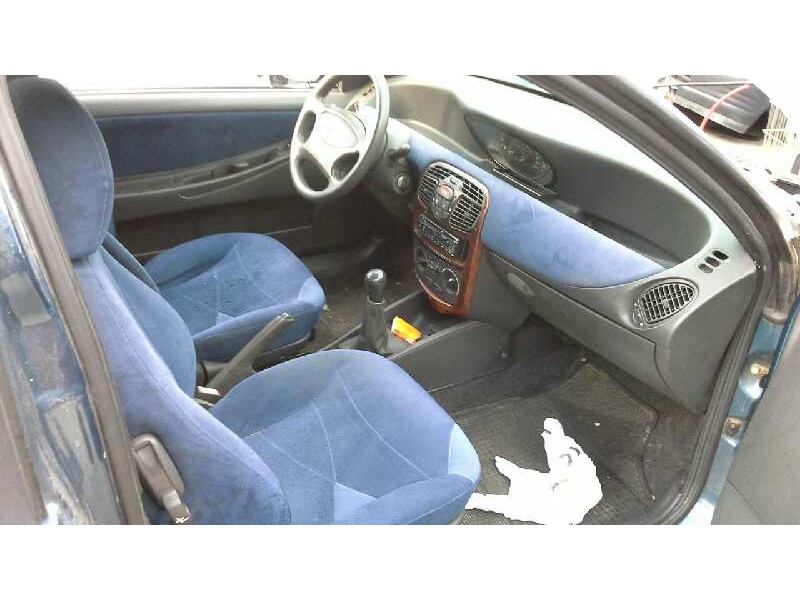 lancia lancia y del año 1999