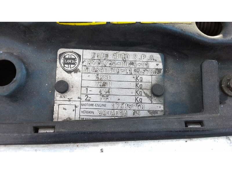 lancia lancia y del año 1999