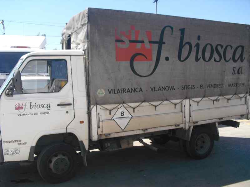 nissan trade 100 del año 1996