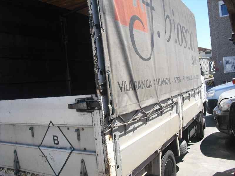 nissan trade 100 del año 1996