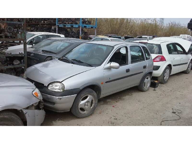 opel corsa b del año 1999