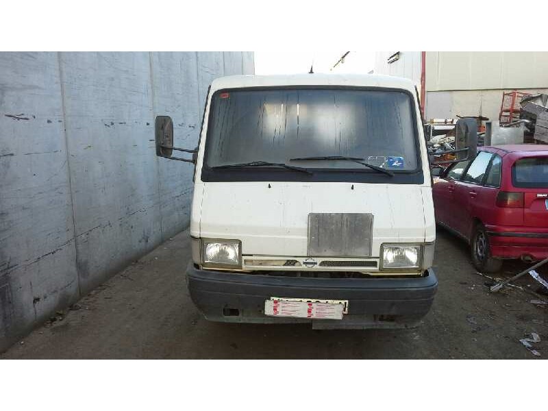 nissan trade 100 del año 1997