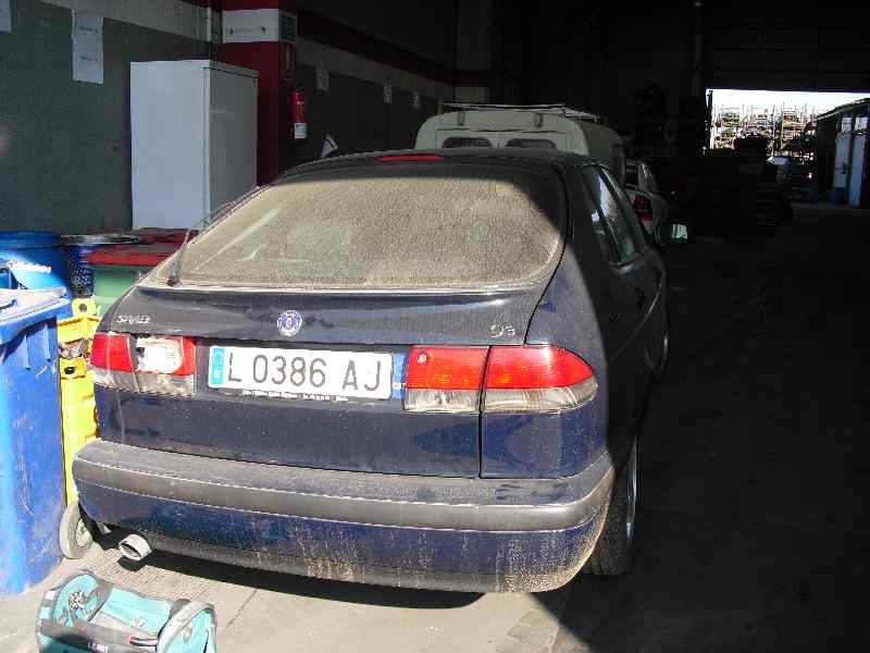 saab 9-3 berlina del año 2000